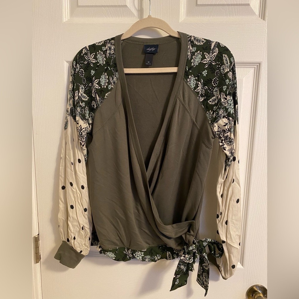 Daytrip Wrap top